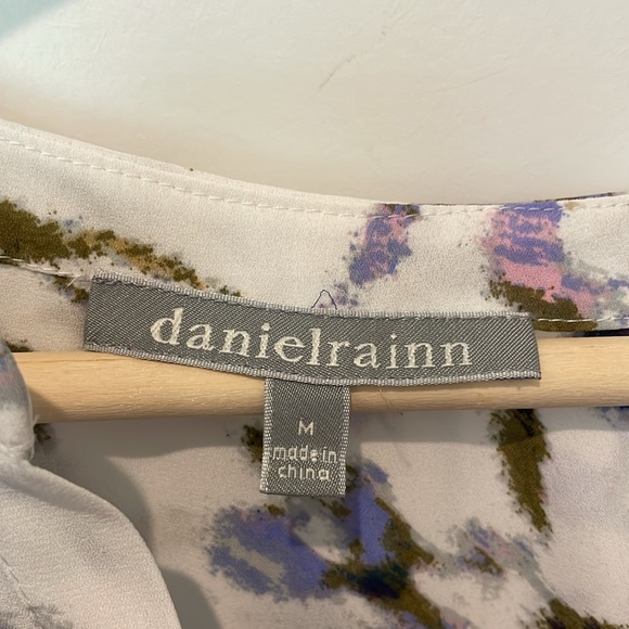Daniel rainn top size M - Picture 2 of 3